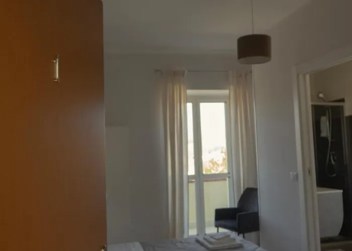 Sardes 住宿加早餐酒店 Cervaro